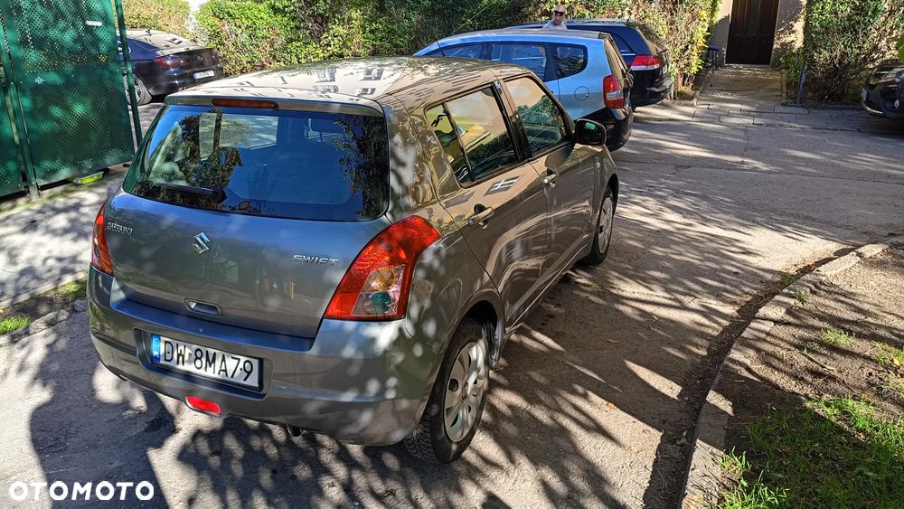 Suzuki Swift 1.3 DDiS GLX / Comfort - 5