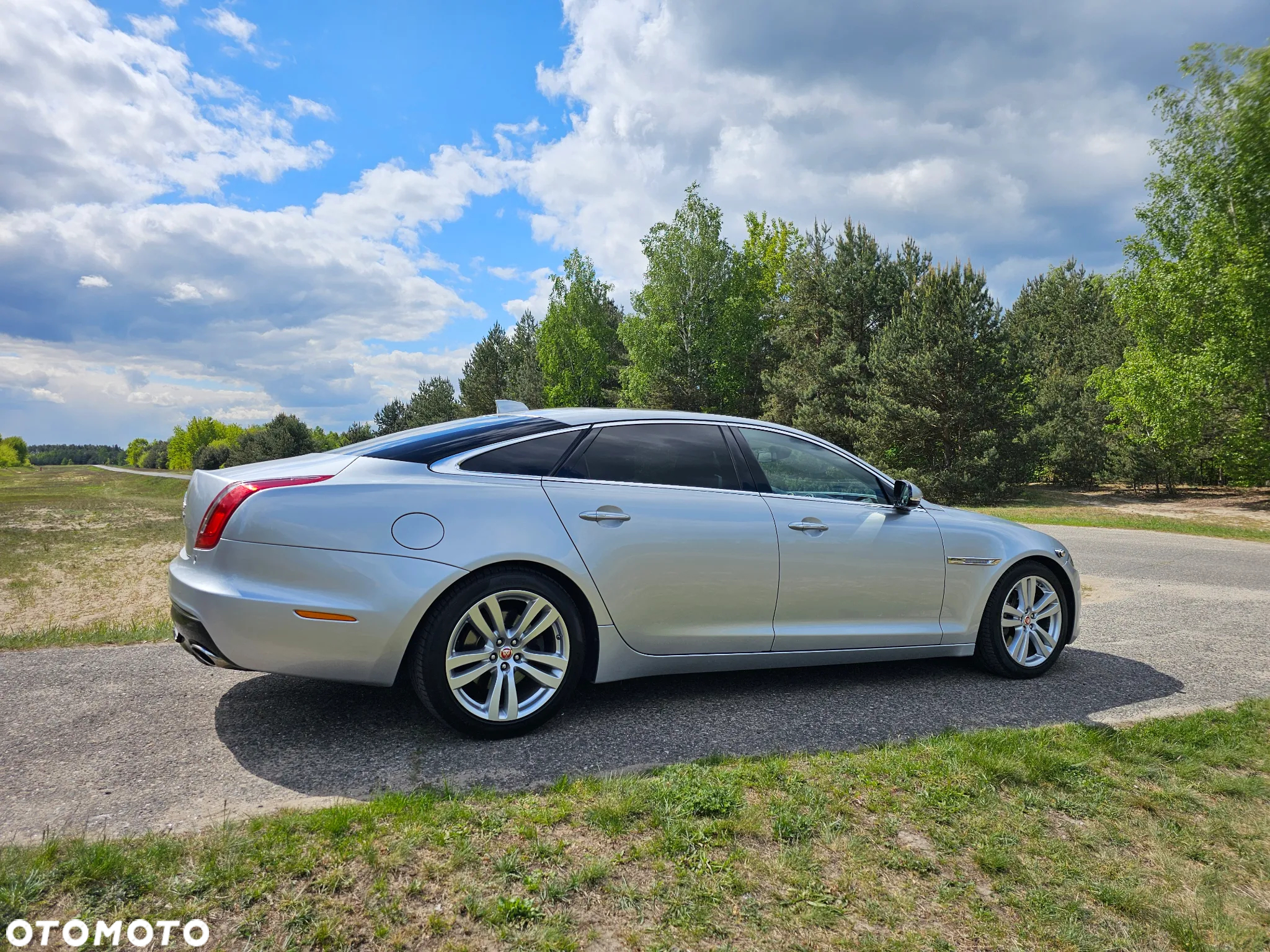 Jaguar XJ 3.0 D V6 LWB Portfolio - 9