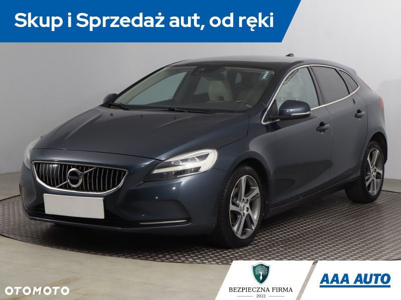 Volvo V40 - 2