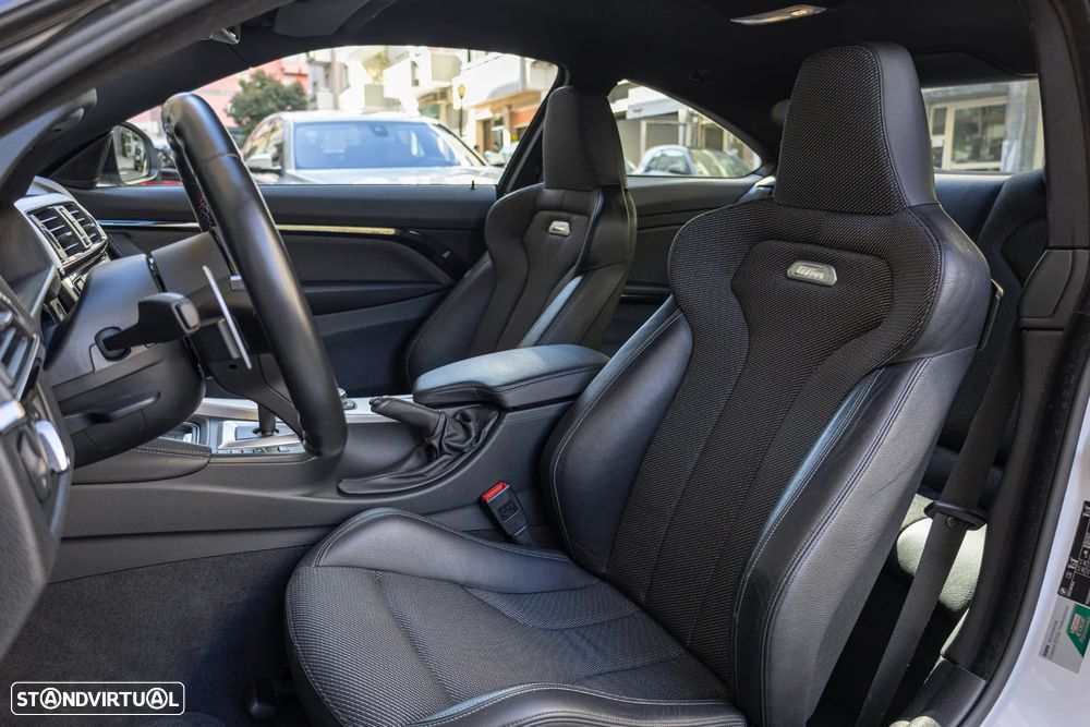 BMW M4 Auto - 9