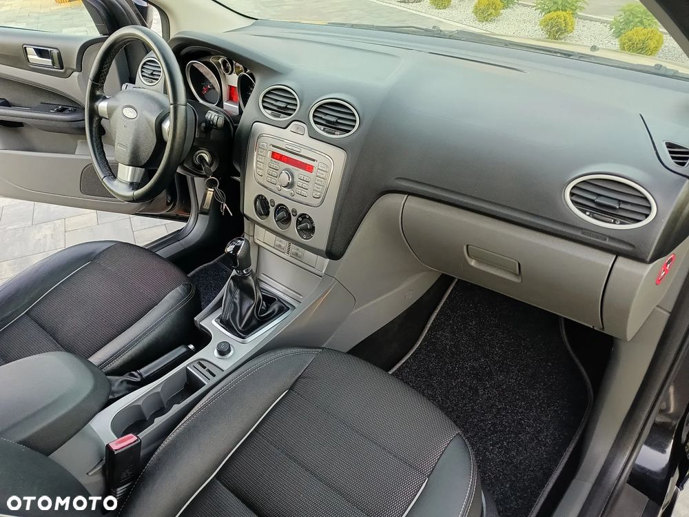 Ford Focus 1.6 16V Black Magic - 8