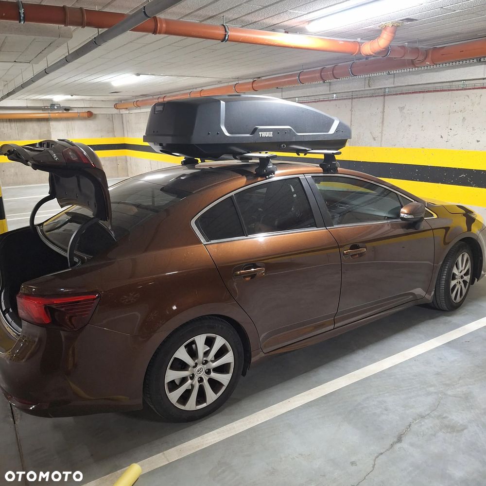 Toyota Avensis 1.8 Premium - 6