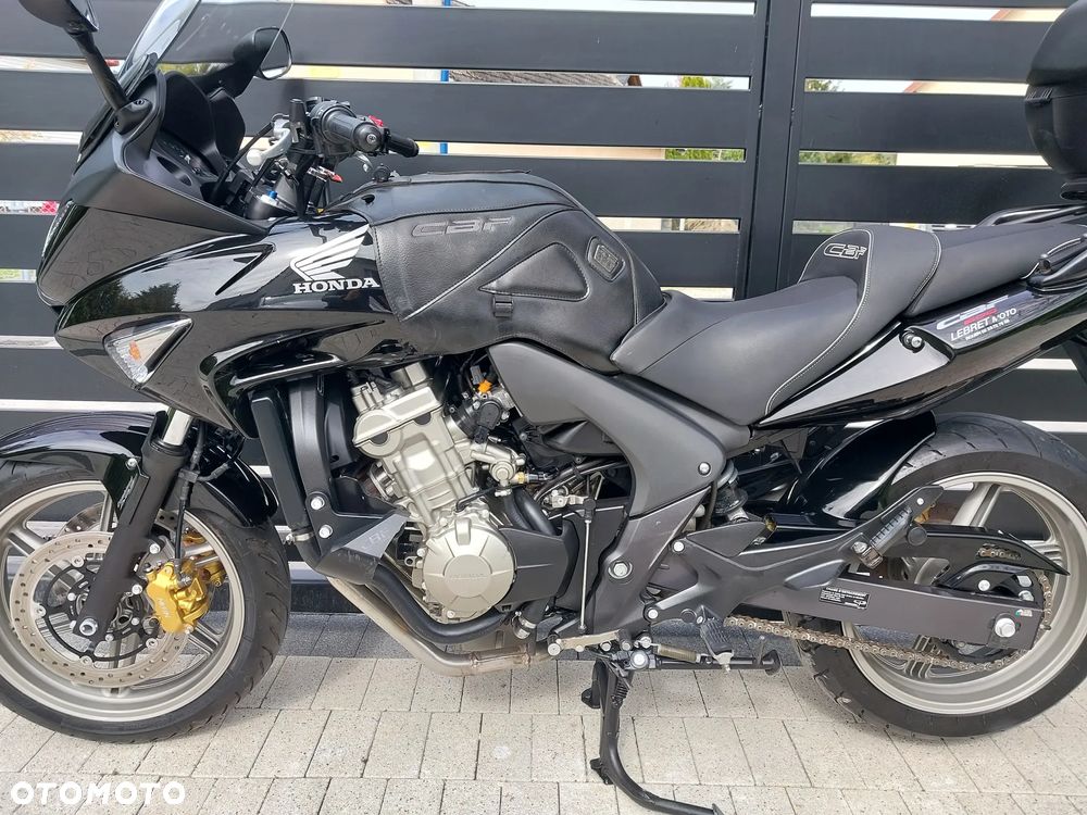 Honda CBF - 8