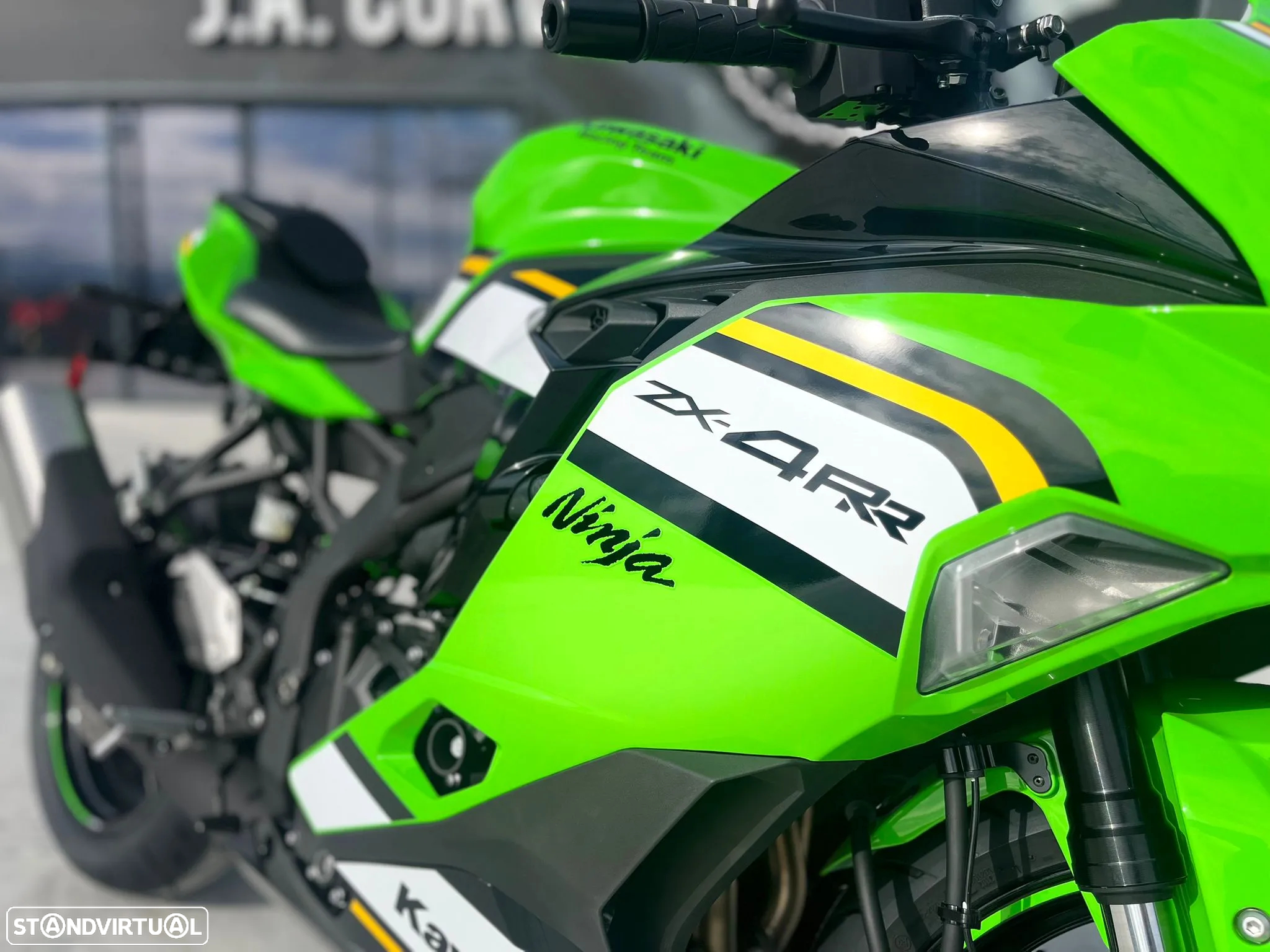 Kawasaki Ninja ZX-4RR - 4
