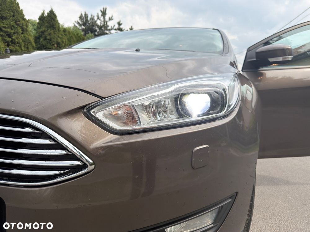 Ford Focus 2.0 TDCi DPF Start-Stopp-System Titanium - 19