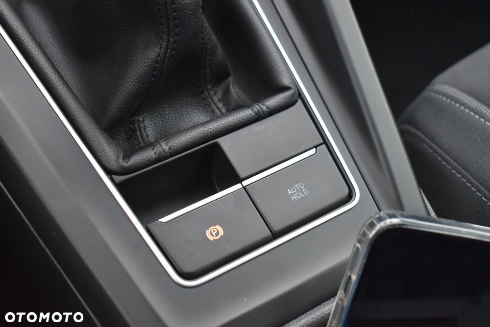 Volkswagen Golf 1.5 TSI OPF Style - 22