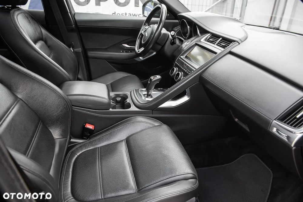 Jaguar E-Pace D180 AWD R-Dynamic SE - 33