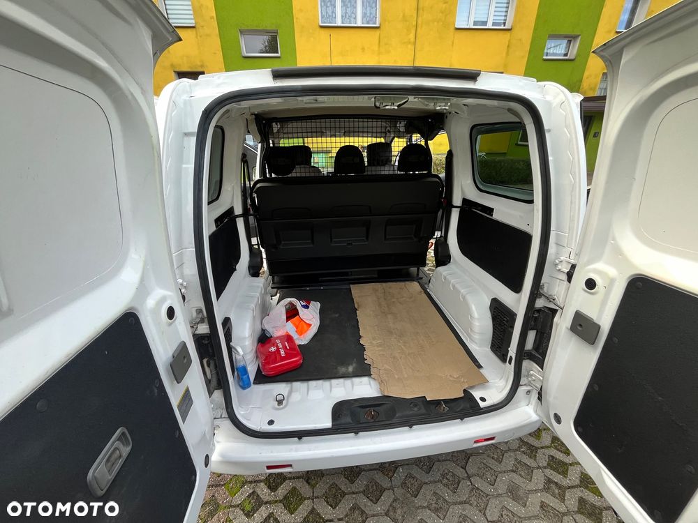 Nissan NV200 - 13