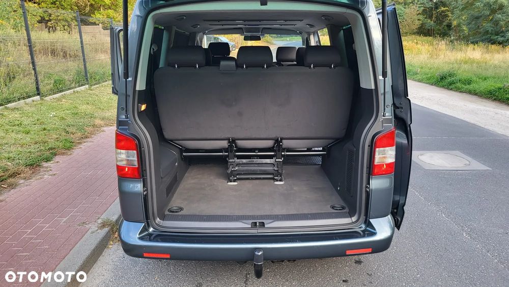 Volkswagen Caravelle - 14