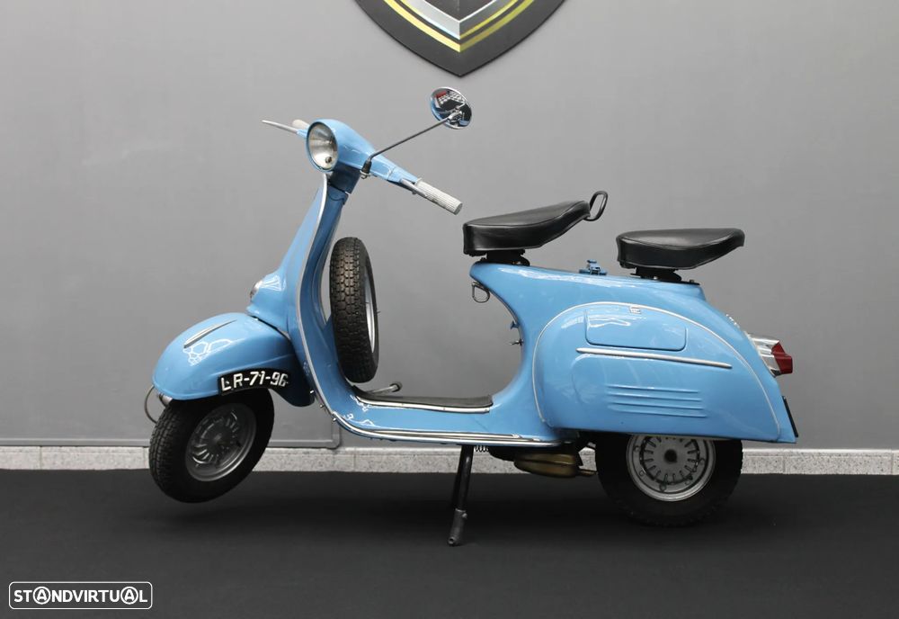 Piaggio Vespa Super - 2