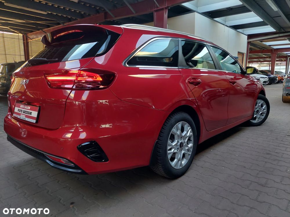 Kia Ceed 1.5 T-GDI M - 13
