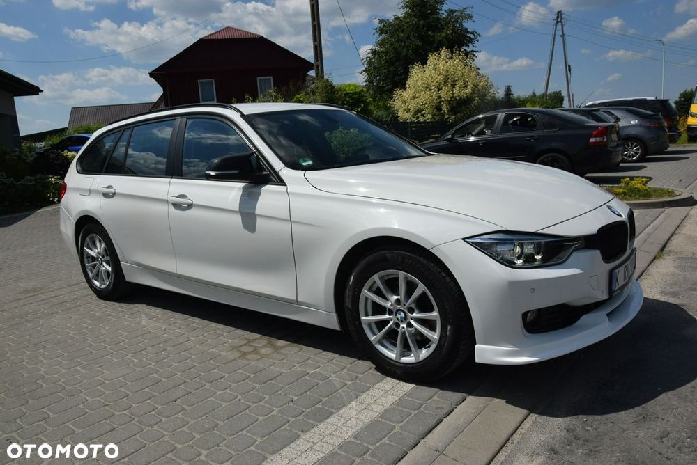 BMW Seria 3 318d Blue Performance - 10
