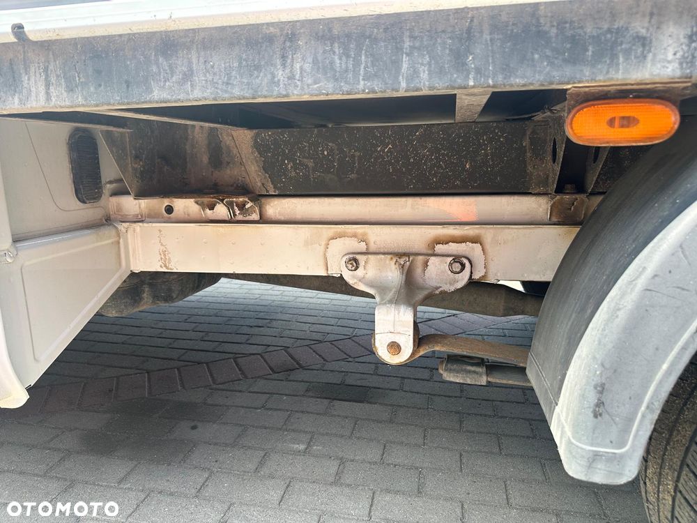 Mercedes-Benz Sprinter 209 - 22