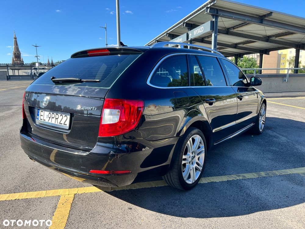 Skoda Superb 2.0 TDI Elegance DSG - 5