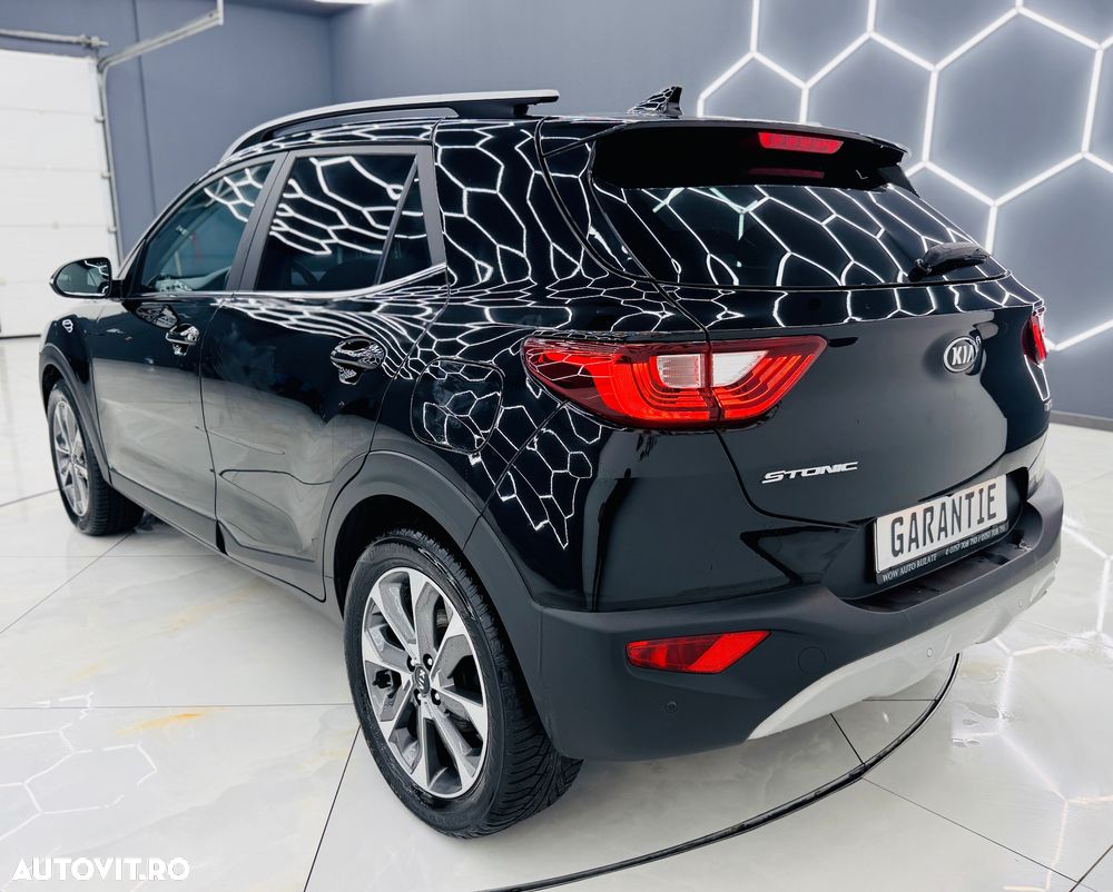 Kia Stonic 1.6 DSL Urban - 4