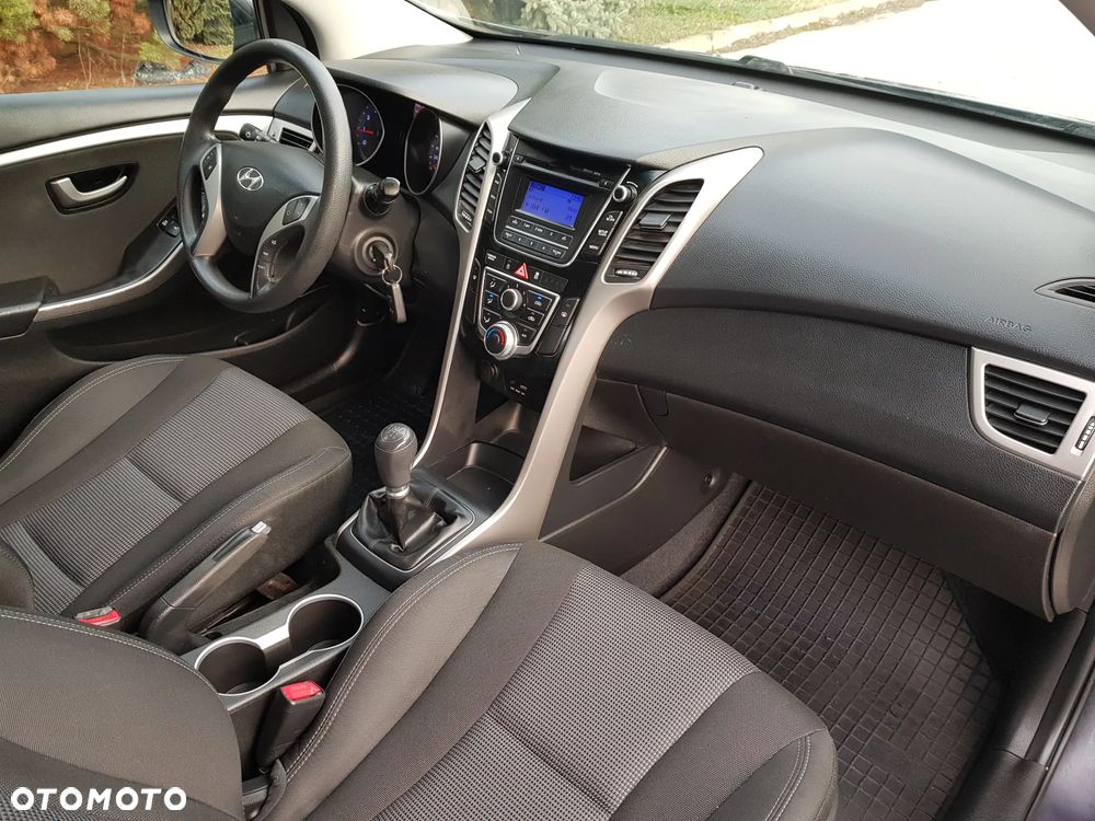 Hyundai i30 1.4 BlueDrive Run - 25