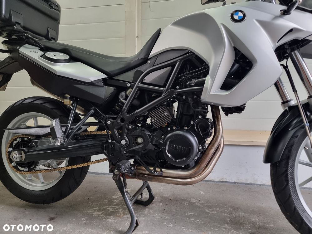BMW F - 4