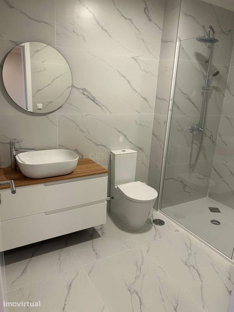 Apartamento T2 Arrendado com Yield Imediata – São Bento, Santarém - Grande imagem: 4/6