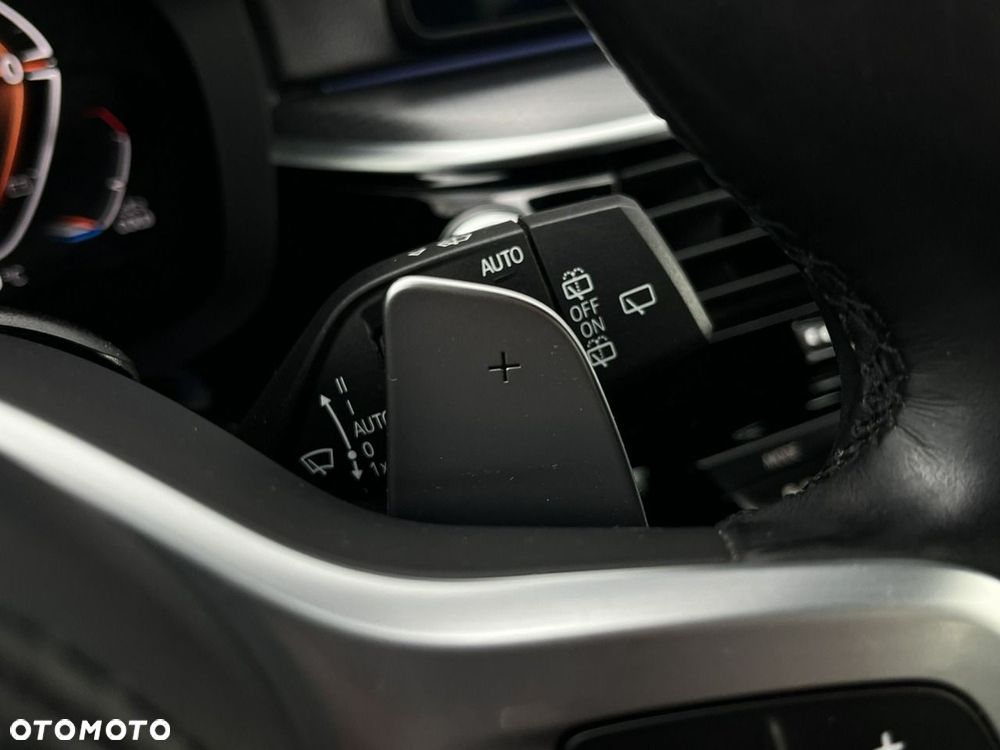BMW Seria 5 520d M Sport sport - 24