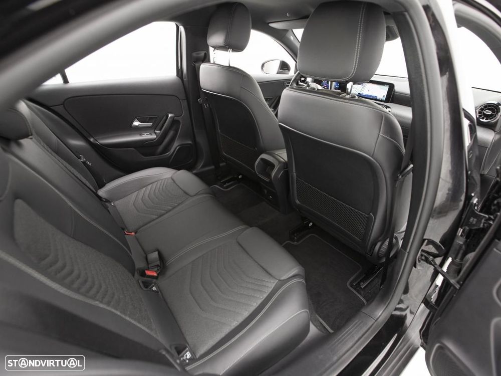 Mercedes-Benz A 200 Limousine d - 9
