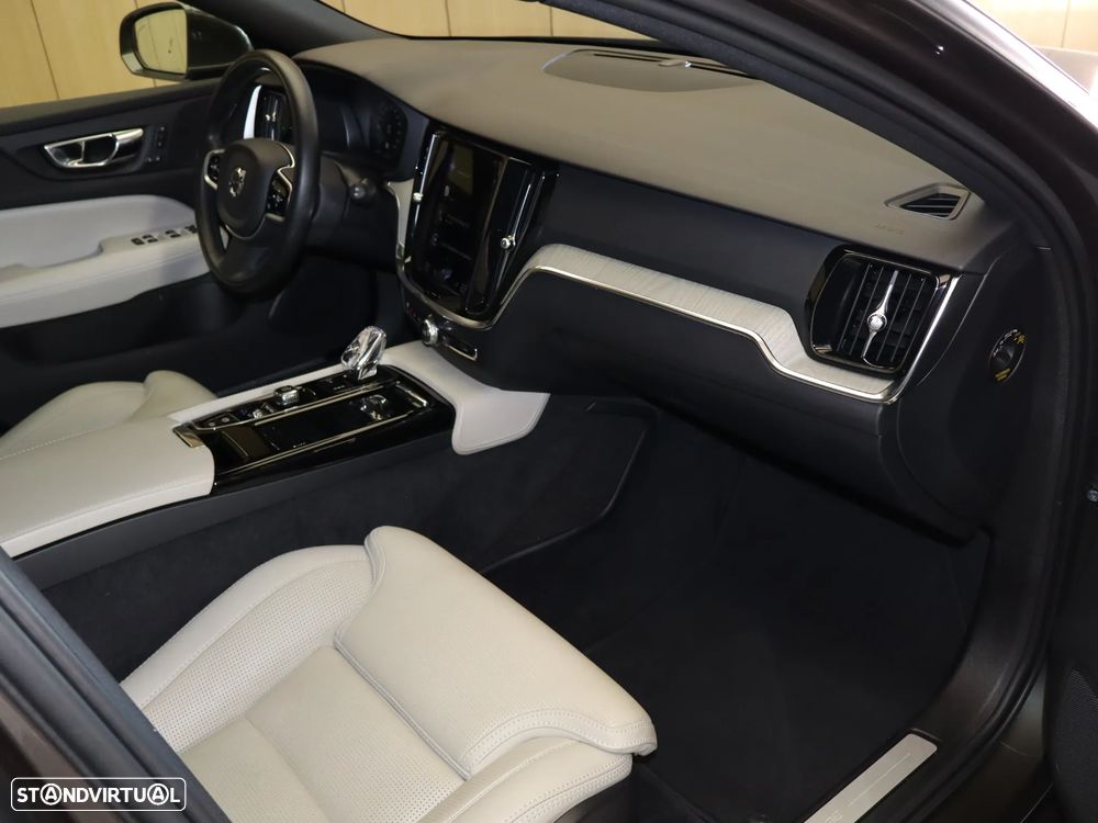 Volvo V60 2.0 T6 AWD TE Inscription - 19