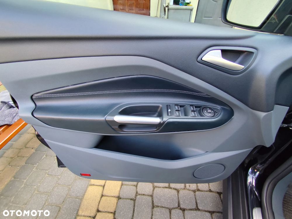 Ford C-MAX 2.0 TDCi Titanium - 22