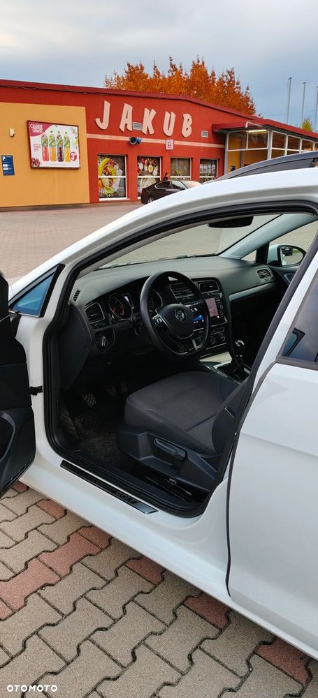 Volkswagen Golf - 13