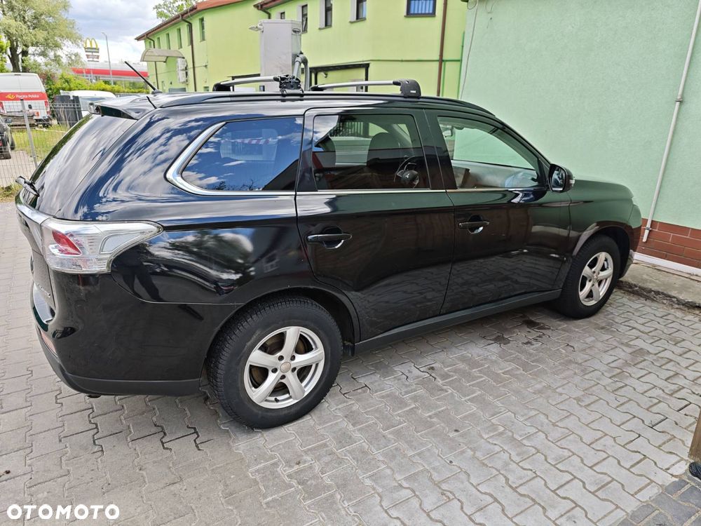 Mitsubishi Outlander 2.0 DID Intense - 1