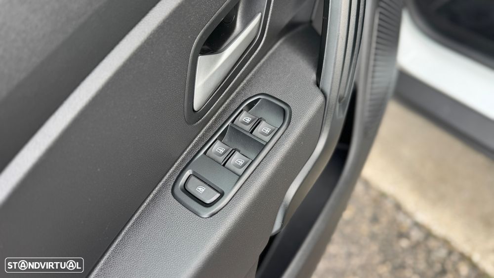 Dacia Duster 1.0 Van GPL IVA Dedutível - 32