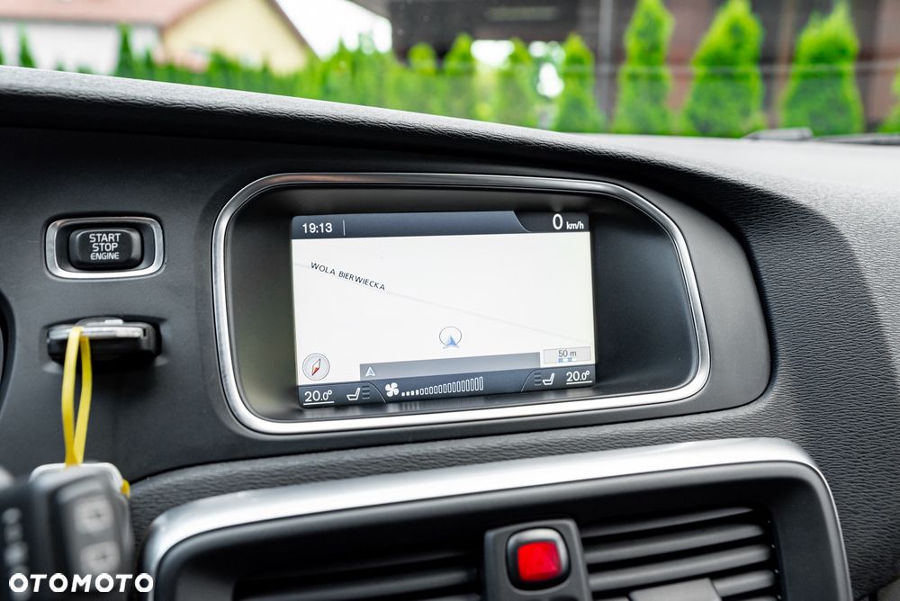 Volvo V40 D4 Geartronic R Design - 35