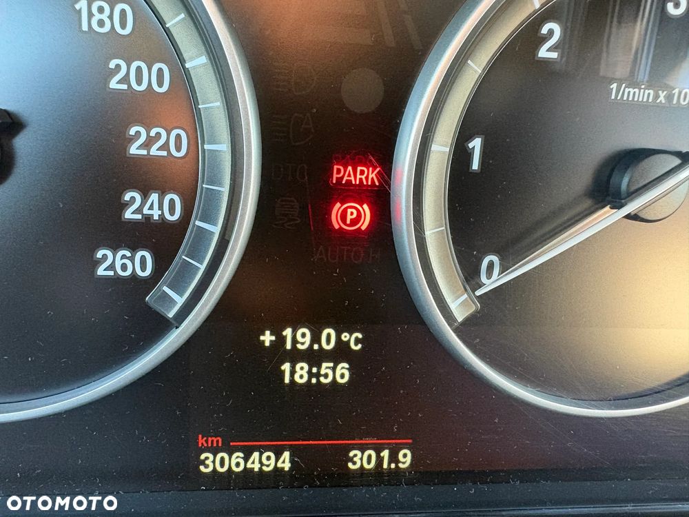 BMW Seria 5 520d - 18