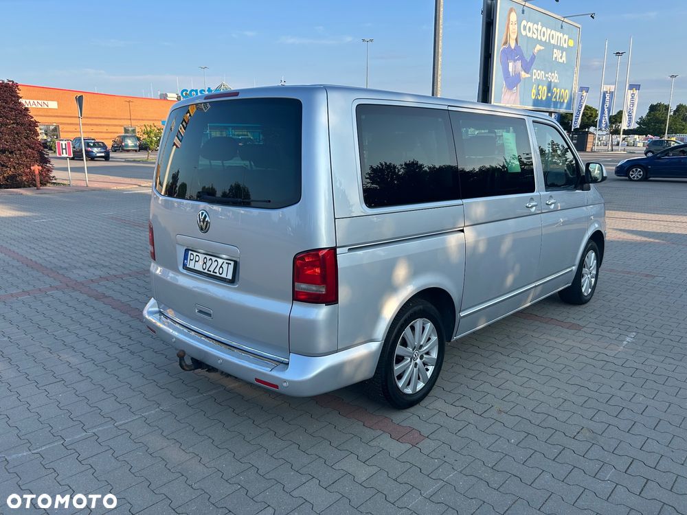 Volkswagen Multivan - 13
