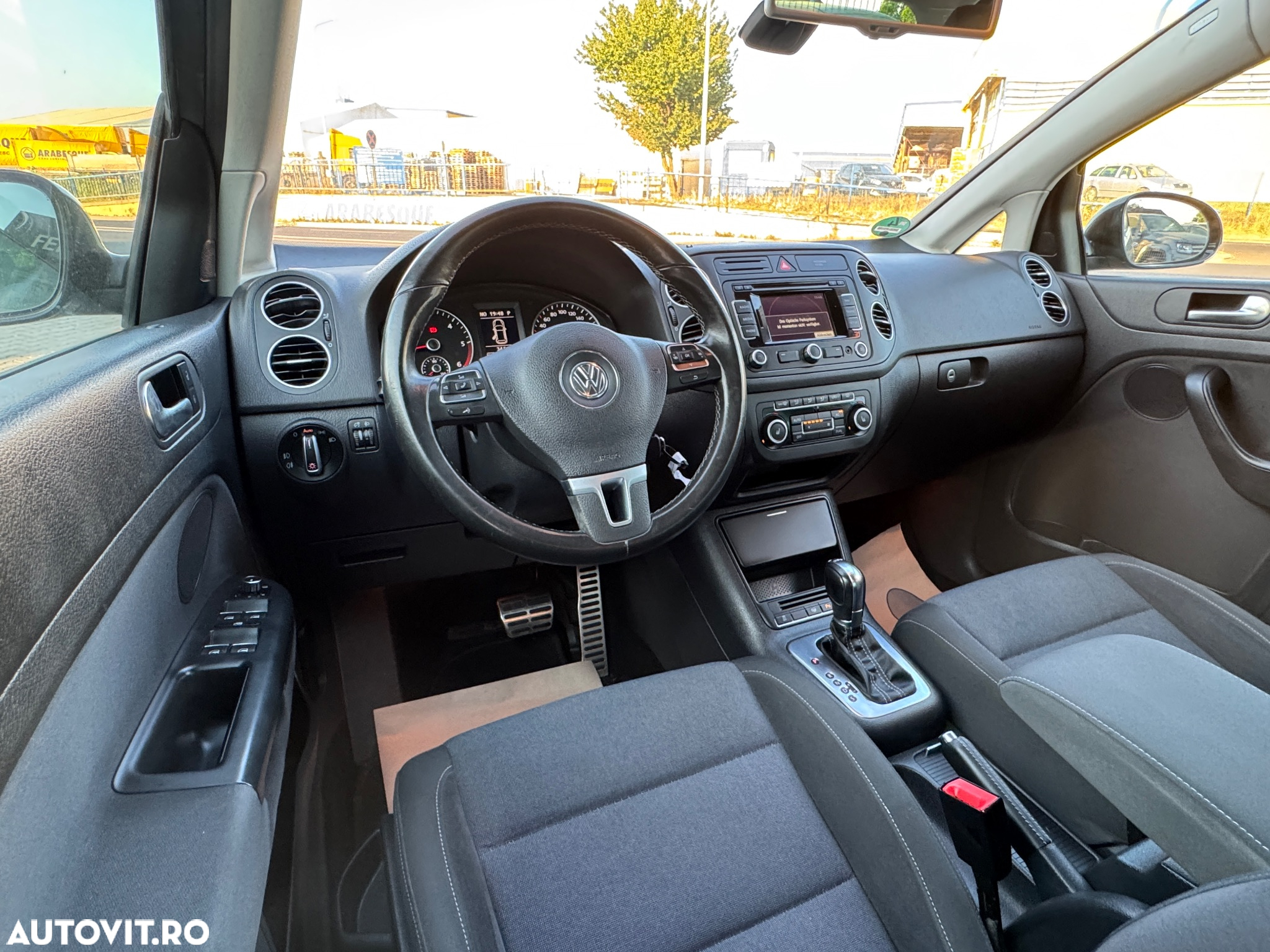 Volkswagen Golf 1.6 TDI DPF DSG MATCH - 17