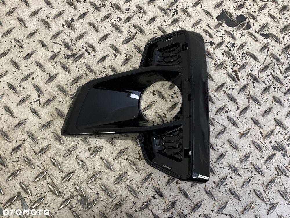 NOWA ORYGINALNA KRATKA HALOGENU LEWA PRZEDNIA LEWY PRZÓD TOYOTA HILUX VIII 8 15-20 52040-YP070 - 2