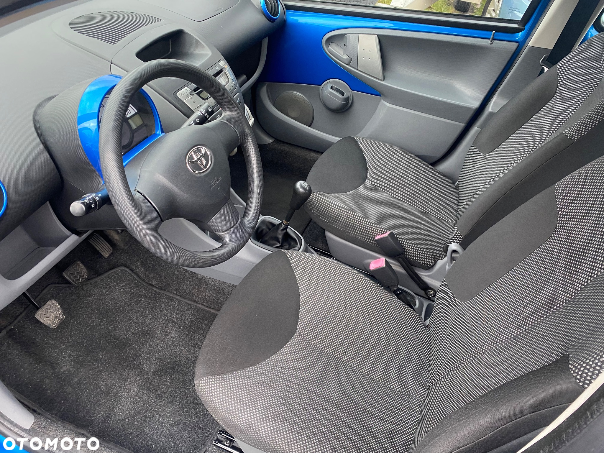 Toyota Aygo x-business - 8