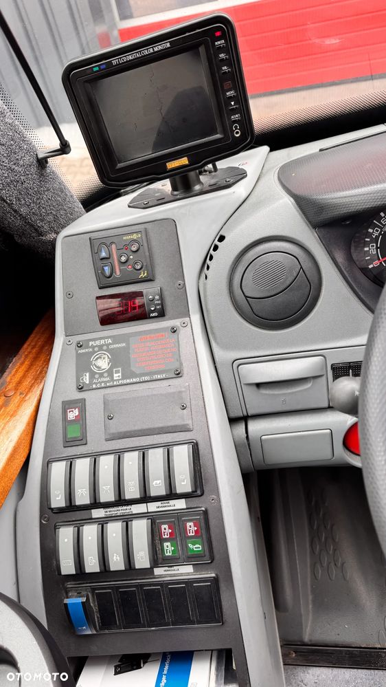 Iveco Wing /27miejsca /mały przebieg /klimatyzacja/ Cena:129000 zł netto - 9