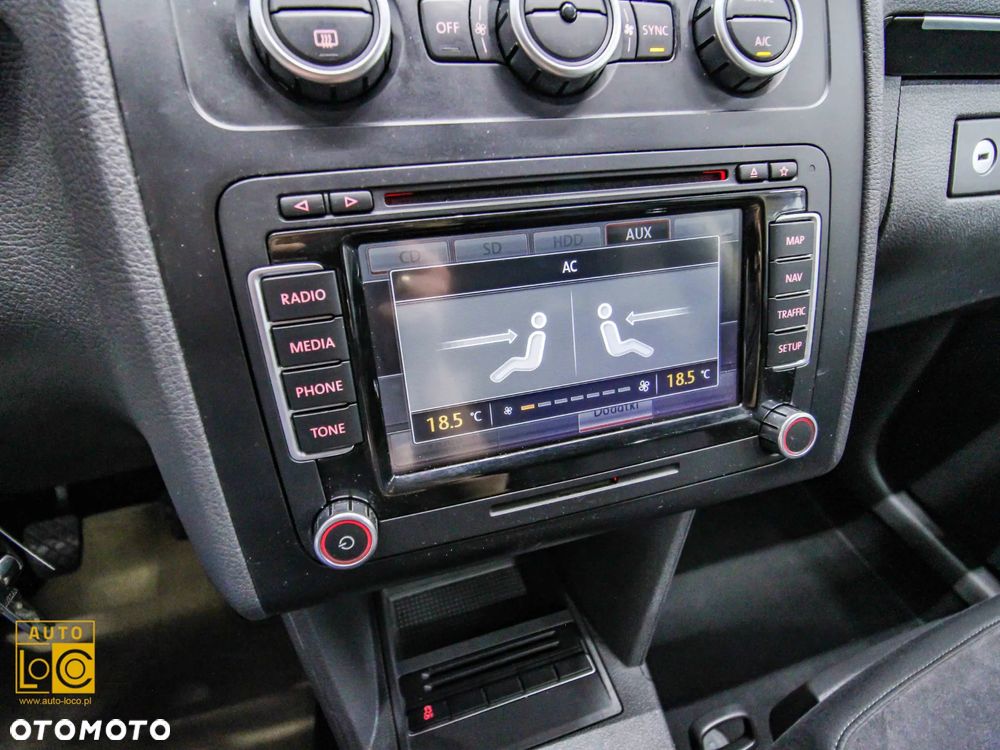 Volkswagen Touran 2.0 TDI Highline - 20