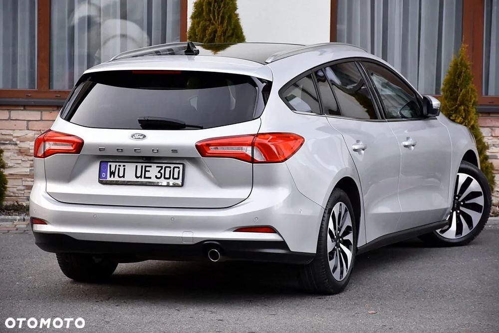 Ford Focus 1.5 EcoBlue Start-Stopp-System TITANIUM DESIGN - 3