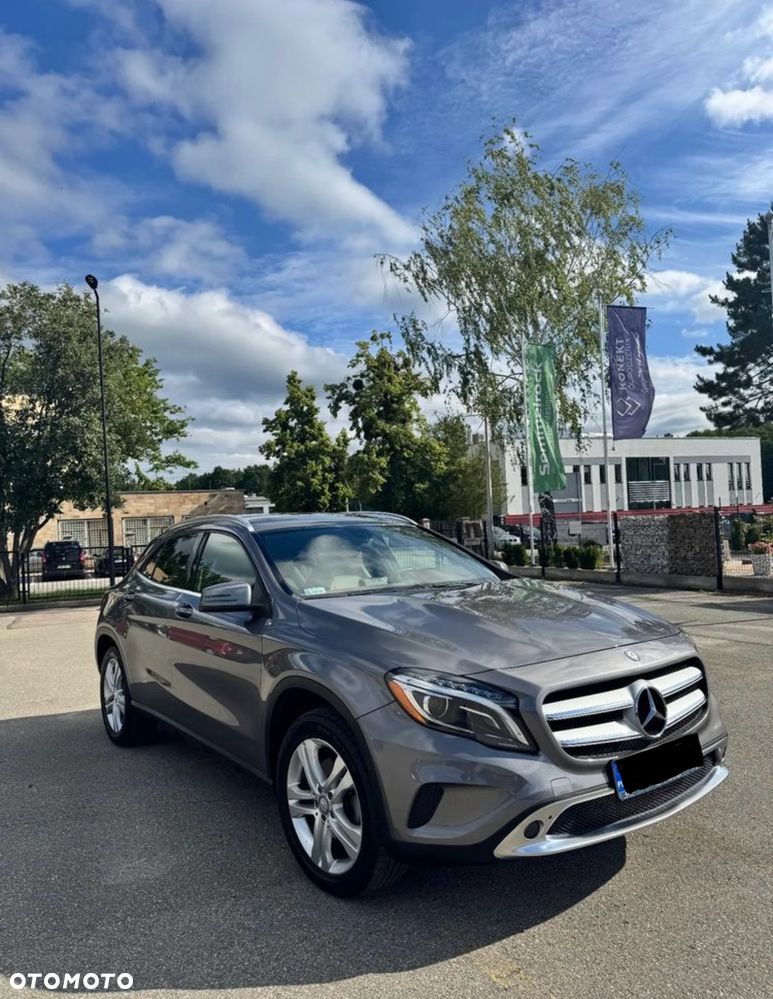 Mercedes-Benz GLA 250 4-Matic - 6