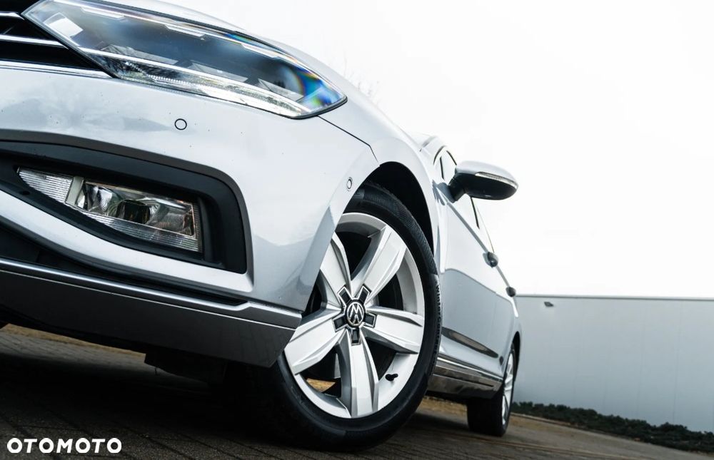 Volkswagen Passat Variant 2.0 TDI Business DSG - 5