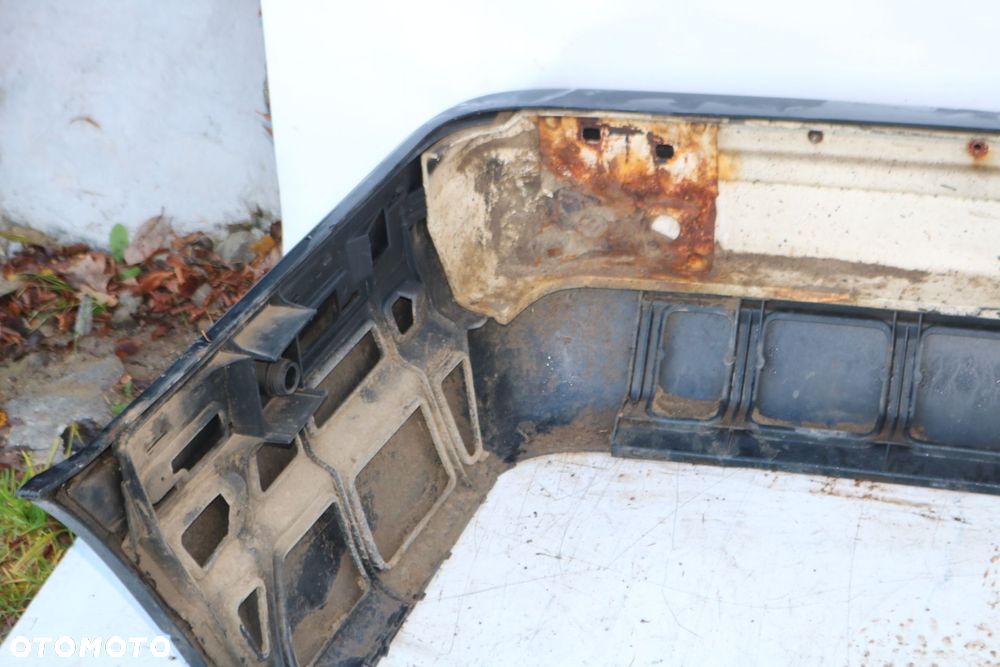 ZDERZAK TYLNY TYŁ BMW E34 - 5