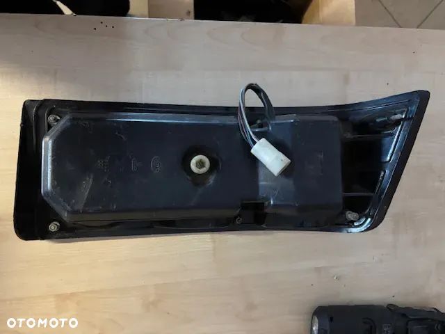 LAMPA PRAWA TYŁ PORSCHE 924 944 HELLA - 8