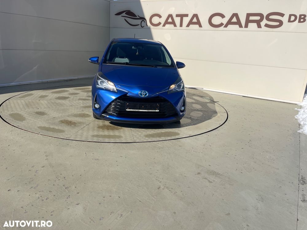 Toyota Yaris ver-1-5-vvt--i-selection - 1