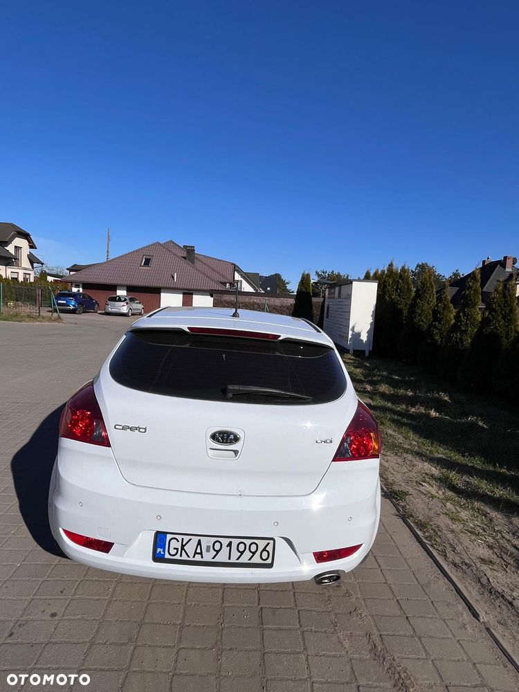 Kia Ceed - 5