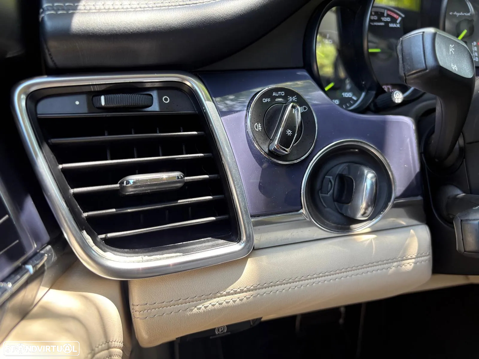 Porsche Panamera 4 E-Hybrid - 13