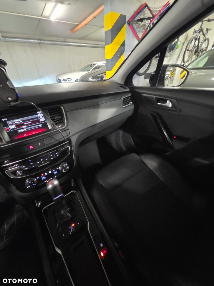 Peugeot 508 BlueHDi 180 EAT6 Stop&Start Allure - 17