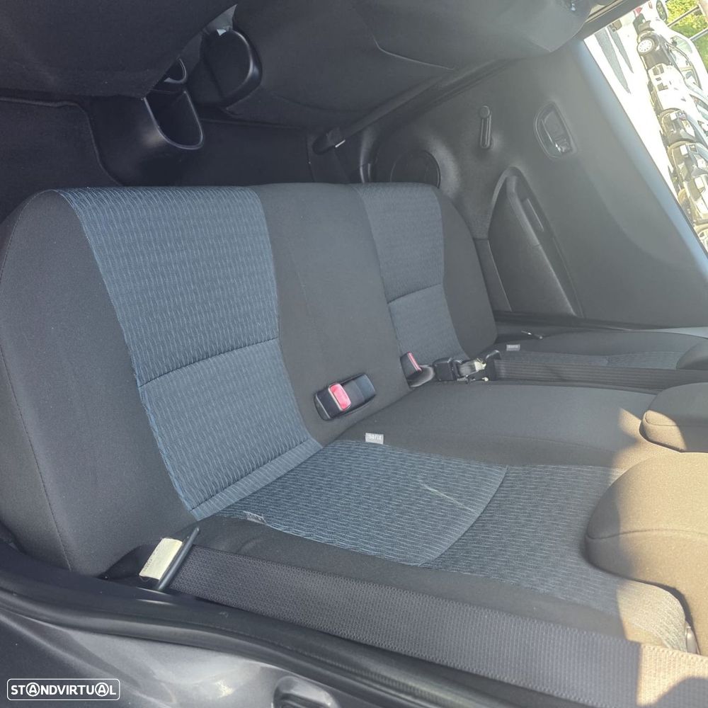 Toyota Yaris 1.0 VVT-i ACtive+AC - 28