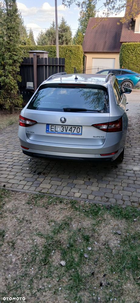 Skoda Superb 2.0 TDI Ambition - 2