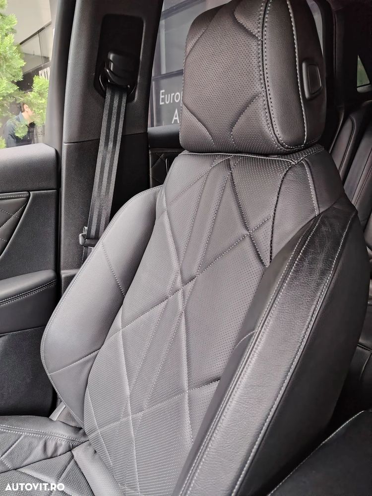 DS Automobiles DS 7 Crossback 4x4 300 RIVOLI - 24