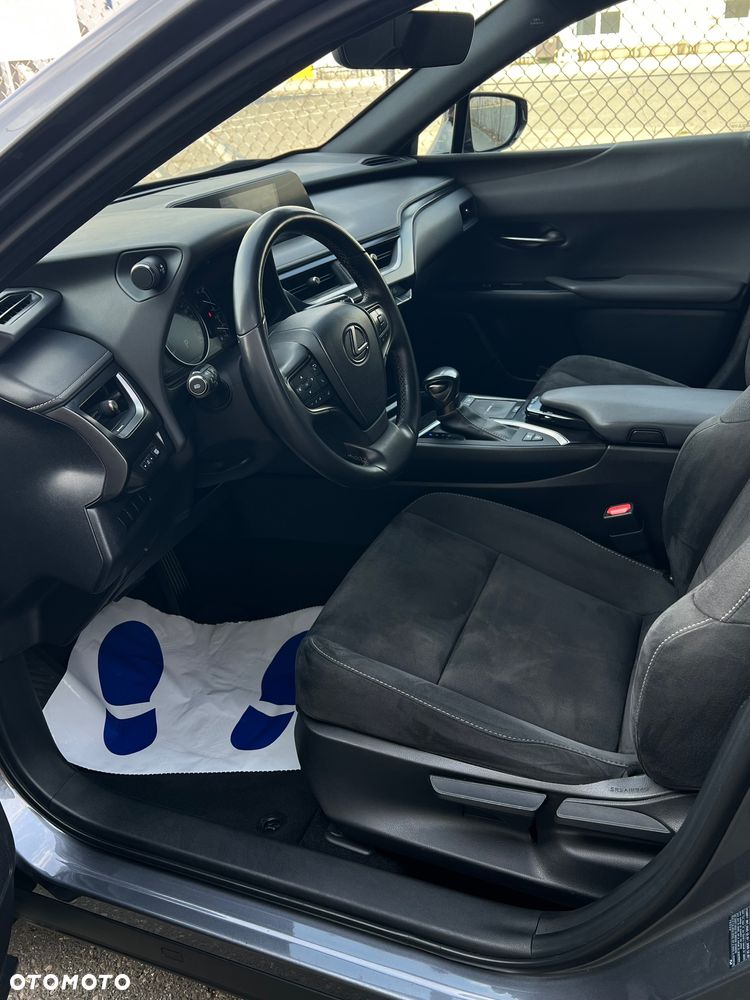 Lexus UX 250h Elegance 2WD - 8